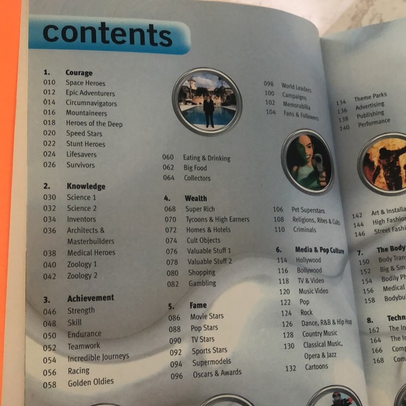 Guinness Book Of World Records 2000 , Millennium Edition - Picture 4 of 13